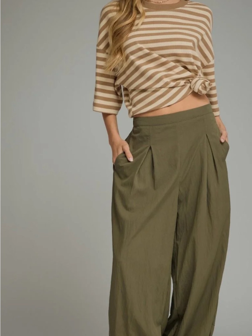 Olive pleat detail pant